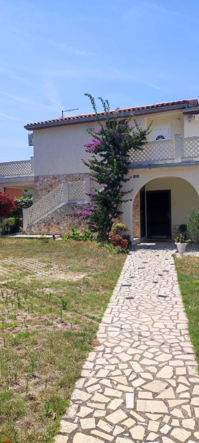 פרמנטורה Villa Kadinela, 200M From Kamenjak, Huge Quiet Garden With Barbecue, 2 New Kitchens מראה חיצוני תמונה