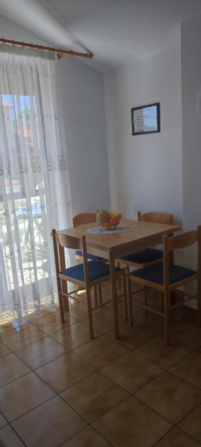 פרמנטורה Villa Kadinela, 200M From Kamenjak, Huge Quiet Garden With Barbecue, 2 New Kitchens מראה חיצוני תמונה