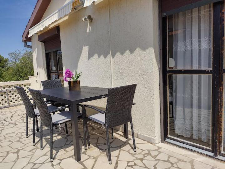 פרמנטורה Villa Kadinela, 200M From Kamenjak, Huge Quiet Garden With Barbecue, 2 New Kitchens מראה חיצוני תמונה