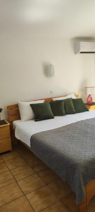 פרמנטורה Villa Kadinela, 200M From Kamenjak, Huge Quiet Garden With Barbecue, 2 New Kitchens מראה חיצוני תמונה