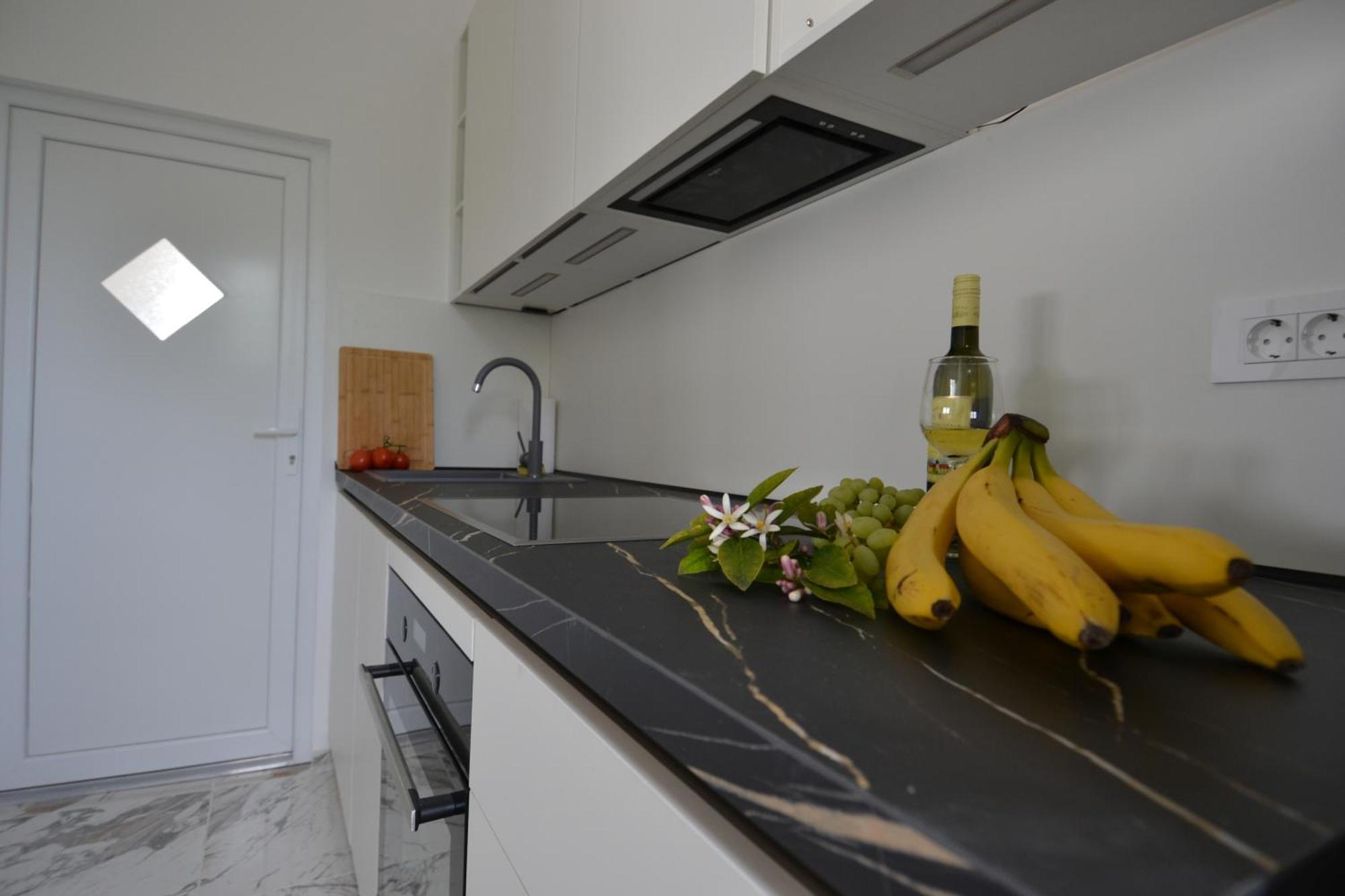 פרמנטורה Villa Kadinela, 200M From Kamenjak, Huge Quiet Garden With Barbecue, 2 New Kitchens מראה חיצוני תמונה