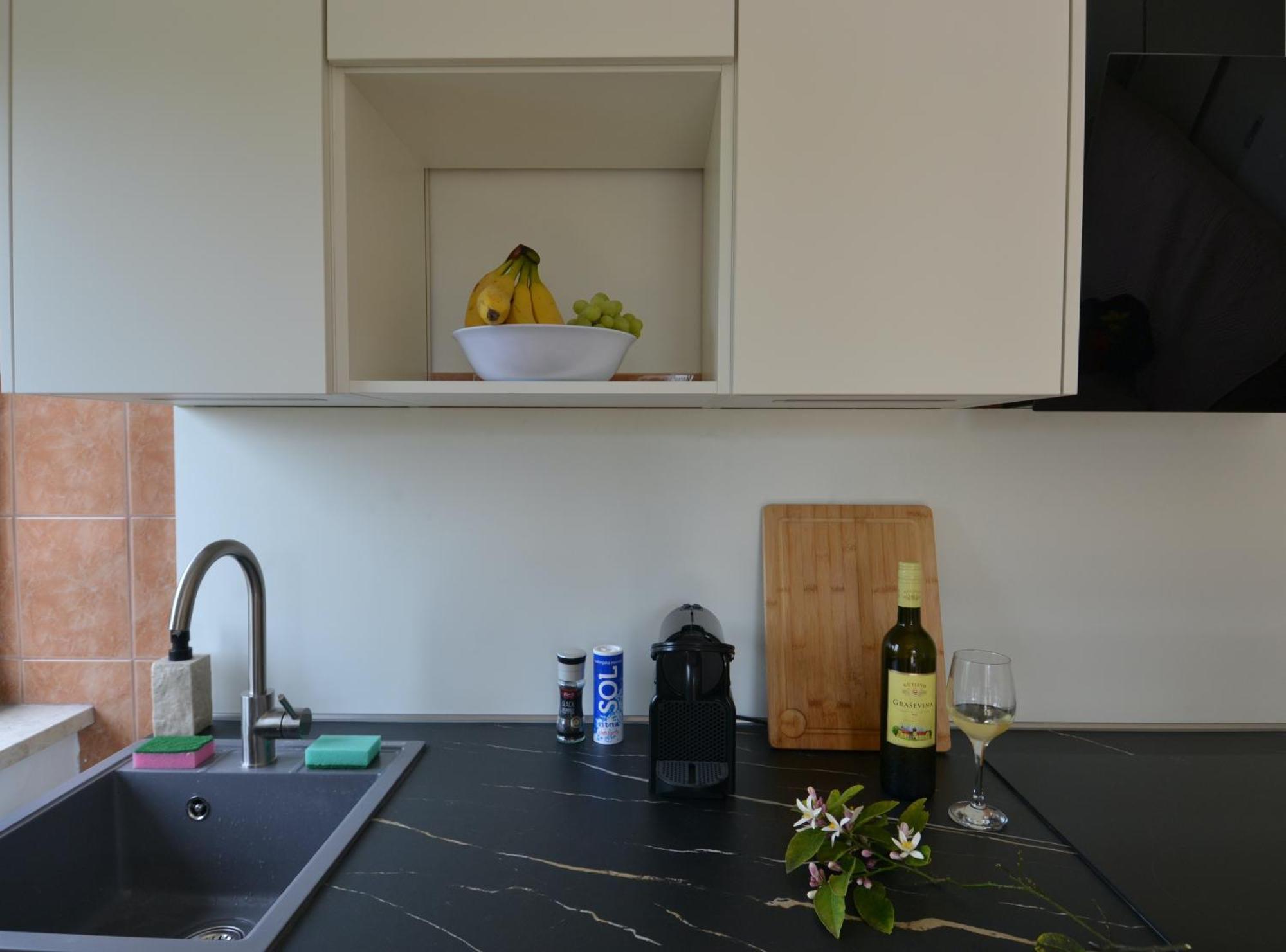 פרמנטורה Villa Kadinela, 200M From Kamenjak, Huge Quiet Garden With Barbecue, 2 New Kitchens מראה חיצוני תמונה
