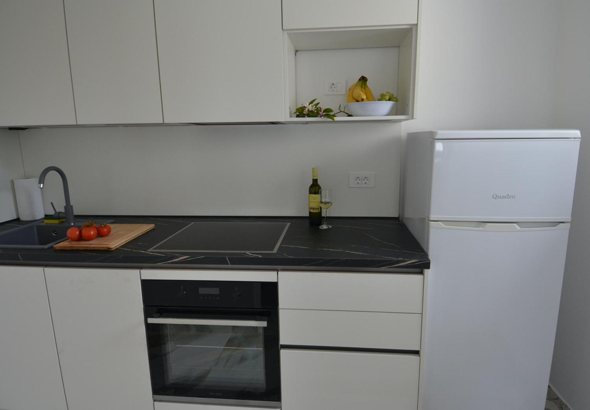 פרמנטורה Villa Kadinela, 200M From Kamenjak, Huge Quiet Garden With Barbecue, 2 New Kitchens מראה חיצוני תמונה